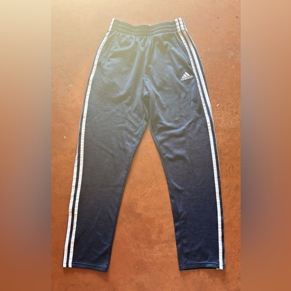 Boys Adidas joggers - Picture 1 of 6